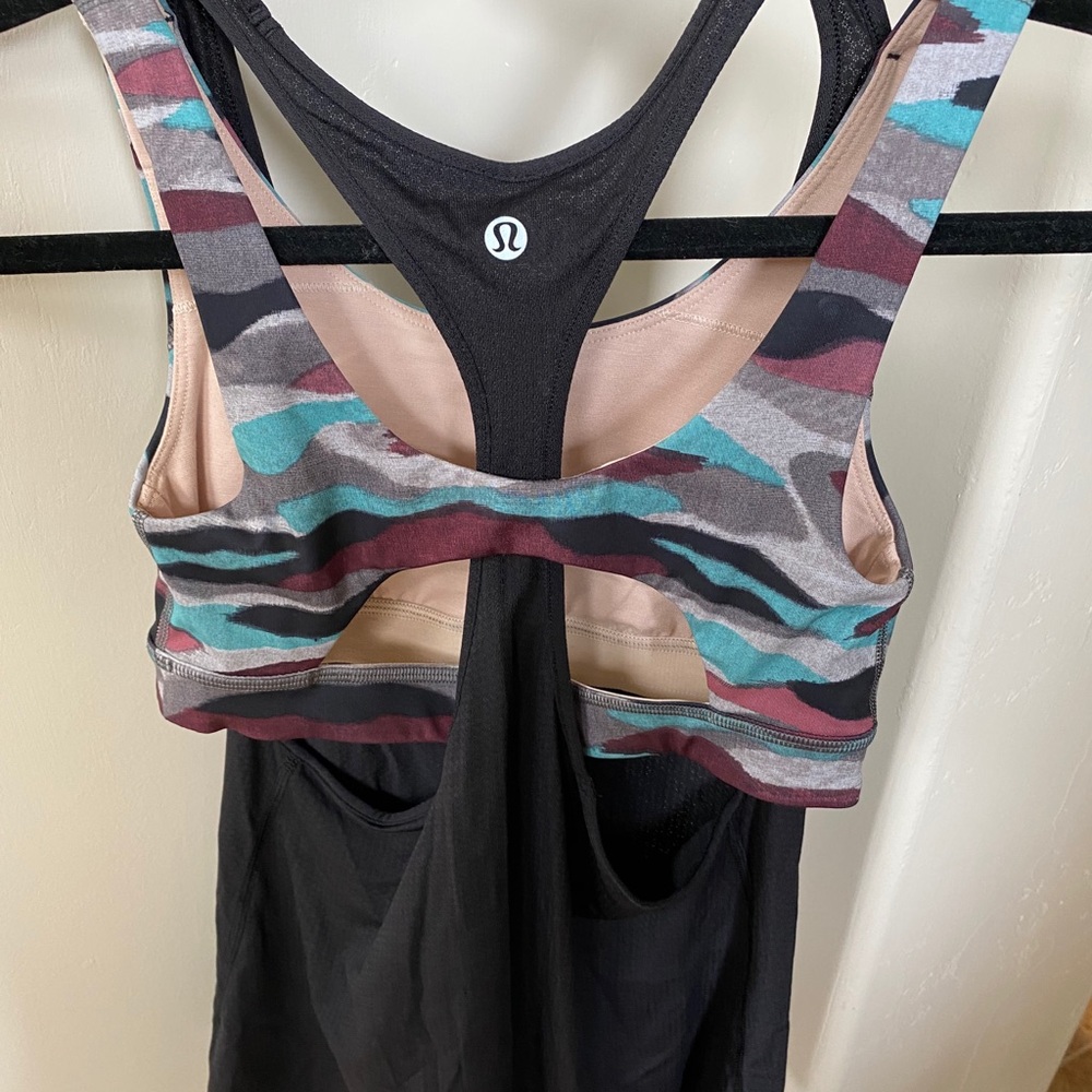 Lululemon workout top